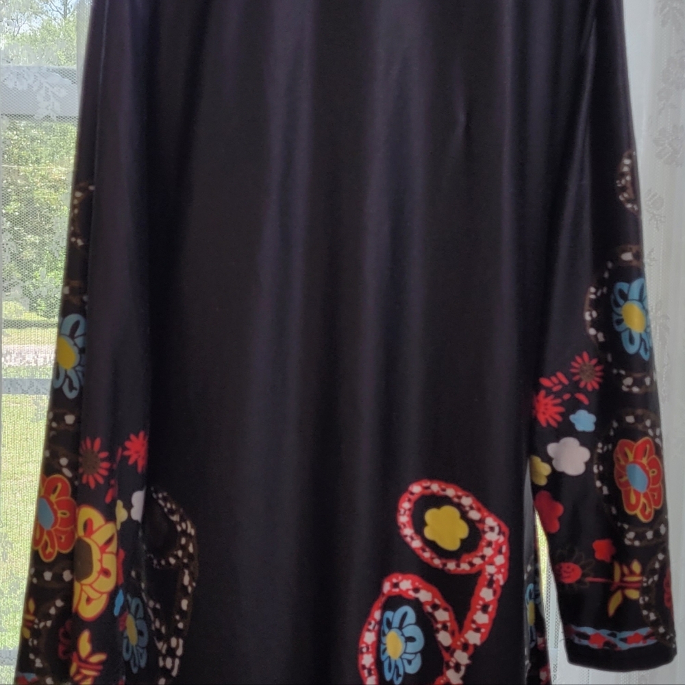 Tunic black with Bright Flowers xl - Picture 8 of 8